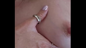 Bonne journée les coquins retrouvez votre salope préférée ici avec des