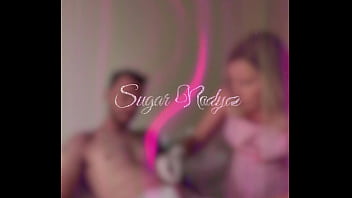 Full waxing and a happy ending russian milf slut takes control florida man ́s cock