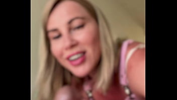 Full waxing and a happy ending russian milf slut takes control florida man ́s cock