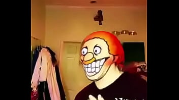 A shucky man finishes off on client after shucking it