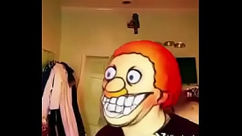 A shucky man finishes off on client after shucking it