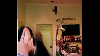 A shucky man finishes off on client after shucking it