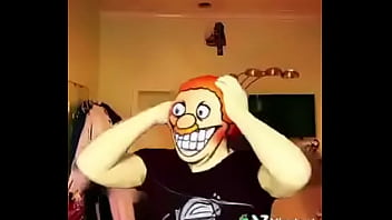 A shucky man finishes off on client after shucking it