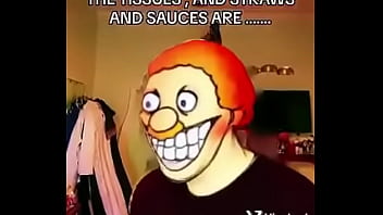 A shucky man finishes off on client after shucking it