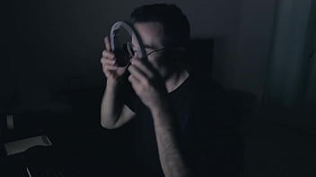 Tu as déjà imaginé regarder cette belle femme sans être prisonnier d’une prison mentale