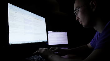 Tu as déjà imaginé regarder cette belle femme sans être prisonnier d’une prison mentale