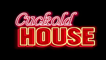 Marido corno assiste a esposa dando a buceta para outro macho