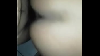 Enseñando el lado rico de mi novia