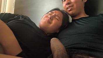 Mi amiga cristiana de 18 años quiere sacarme leche su novio piensa que esta estudiando en la universidad pero ella se falta para tener sexo conmigo