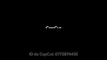 Michelle en la ducha