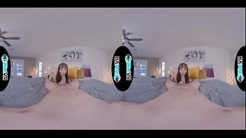 Hot Brunette Babe Gets Fucked Virtually thumbnail