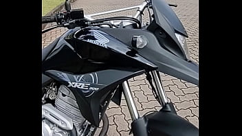 Vendo Xre 300 Com 8500 Km's thumbnail