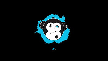 Sexy babe gives a bj