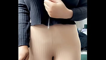 Big naturals jiggling