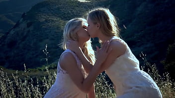 Scarlet red and jillian janson fuck in the woods where pussy tastes best