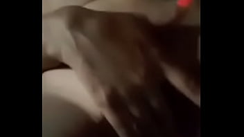 Me masturbo para mi novio