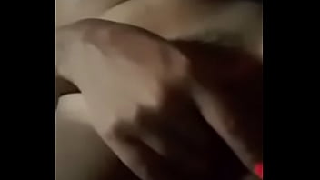 Me masturbo para mi novio