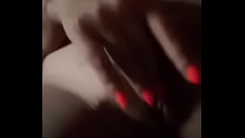 Me masturbo para mi novio