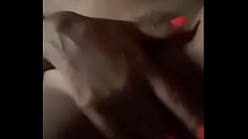 Me masturbo para mi novio