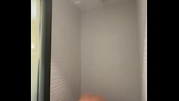 Retweete se você curte o putão barrigudo e caralhudo da pica grossa e não perde tempo não e paga logo pra gozar as