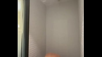 Retweete se você curte o putão barrigudo e caralhudo da pica grossa e não perde tempo não e paga logo pra gozar as