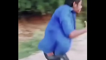 Indiano comendo tua mãe