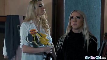 Lesbian Couple Kenna James And Latin Khloe Kapri Arrive At Their Cleaning Jobthe Petite Latina Pushes Her Gf On The Bed And Facesits And Rims Her thumbnail