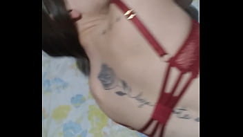 Botei a novinha pra gemer gostoso no meu pau