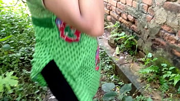 घर के बाहर मूतती हुई बुआ को फटाफट में चुदाई किया इन ओपन प्लेस घर के बाहर मूतती हुई बुआ को फटाफट में चुदाई किया इन ओपन प्लेस