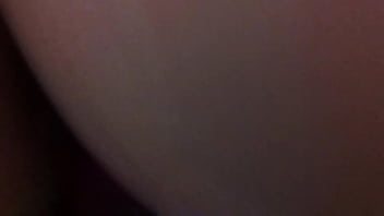 Me vengo afuera de su culo porque si no se enoja