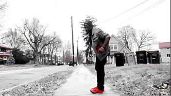 I love making music here one of many hot trucks by me tmicheal ugly video shot by me don't forget i'm just a musi