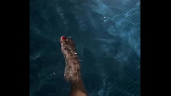 Vem para a água comigo amor ️