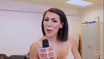 Female lawyers cum lauder