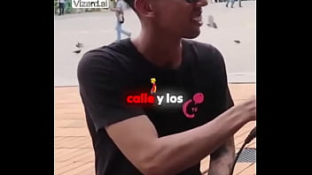 Regalando dinero en la calle #elchicletv #chiclenoticias #participa #chiclenoticias #venezuela #atrevidoypegajoso #gana