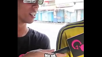 Regalando dinero en la calle #elchicletv #chiclenoticias #participa #chiclenoticias #venezuela #atrevidoypegajoso #gana