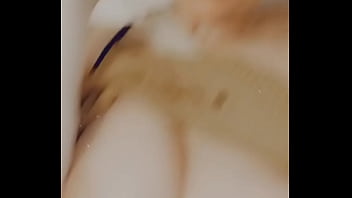 Malgré mon état grave ma poitrine reste divine on est d'accord