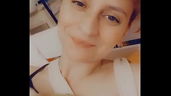 Malgré mon état grave ma poitrine reste divine on est d'accord