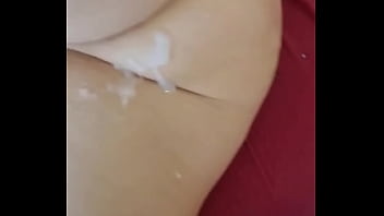 Nada como acordar de manhã com a bundinha melada com a leitada do meu maridinho