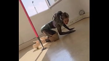 Dancing On The Pole And Enjoy The Good Moments In Lifethanks To 2beepole For Teaching Me New Skills #inkedgirl #d thumbnail
