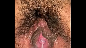 Excitada y lista para penetrarla