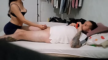 Madrastra es usada duro por su hijastro