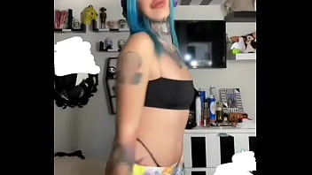 Caliente perra te pondra la verga dura