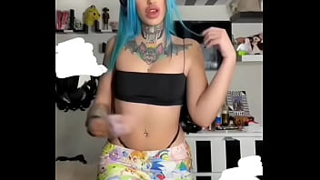 Caliente perra te pondra la verga dura Caliente perra te pondra la verga dura