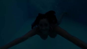 Scott rhodes fucks her face sassy maxine x is just insatiable