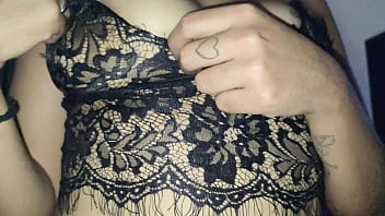 Braely yuns tiene unas tetas exquisitas difícil no querer chuparlas y tenerlas entre las manos