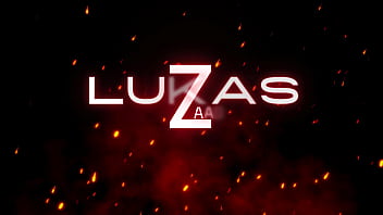 No carro com lukas anne cristalli cuzinho apertado e leite no bico