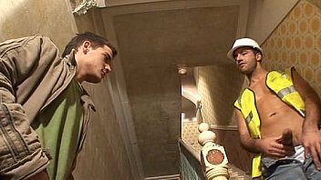 Hot Builderboys thumbnail