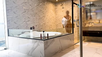 Fugi com o vendedor de moveis na hora do almoço e o corno ficou sabendo karenkiss