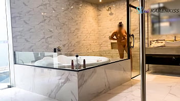 Fugi com o vendedor de moveis na hora do almoço e o corno ficou sabendo karenkiss