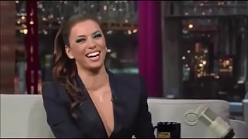 Gorgeous Actress Eva Longoria Has An Oops Moment Which She Quickly Corrects After She Becomes Aware thumbnail